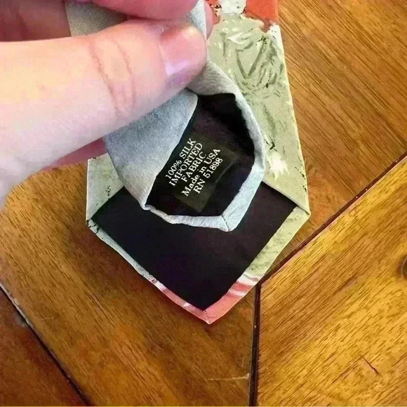 Tango by Max Raab Famous Artist Series #1 Maurice Pendergast Tie 100% Silk - Picture 4 of 4